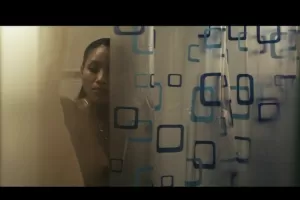 VIDEO: Takhle se točila nahá kamarádka Lucie Vondráčkové ve sprše