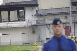 Mukl ve Valdicích napadl bachaře: K trestu mu přibyl pokus o vraždu