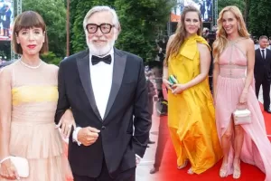 Festival ve Varech právě začal! Které celebrity si nenechaly ujít slavnostní zahájení?