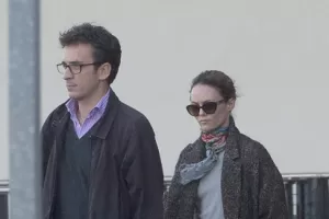 Je to venku: Víme, s kým po rozchodu s Johnnym Deppem randí Vanessa Paradis
