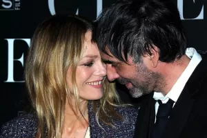S Deppem jí to nevyšlo: Vanessa Paradis prý chystá svatbu s tímto režisérem
