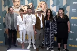 V nové komedii je Jitka Čvančarová za blondýnu. V osobním životě by se nikdy neodbarvila, proč?
