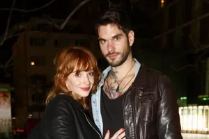Vica Kerekes - Přítel sexy krásky Vicy Kerekes pověsil tetování na hřebík: Žije s ní napůl v Maďarsku a dal se na malování