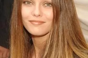 Nevíte nic o osobnosti Vanessa Paradis? Odhalte důležité události a zlomy v životě této osobnosti.