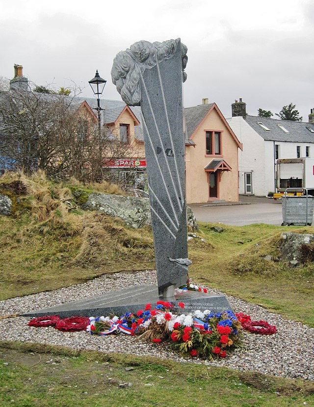 Pomník českým parašutistům, Arisaig, Skotsko