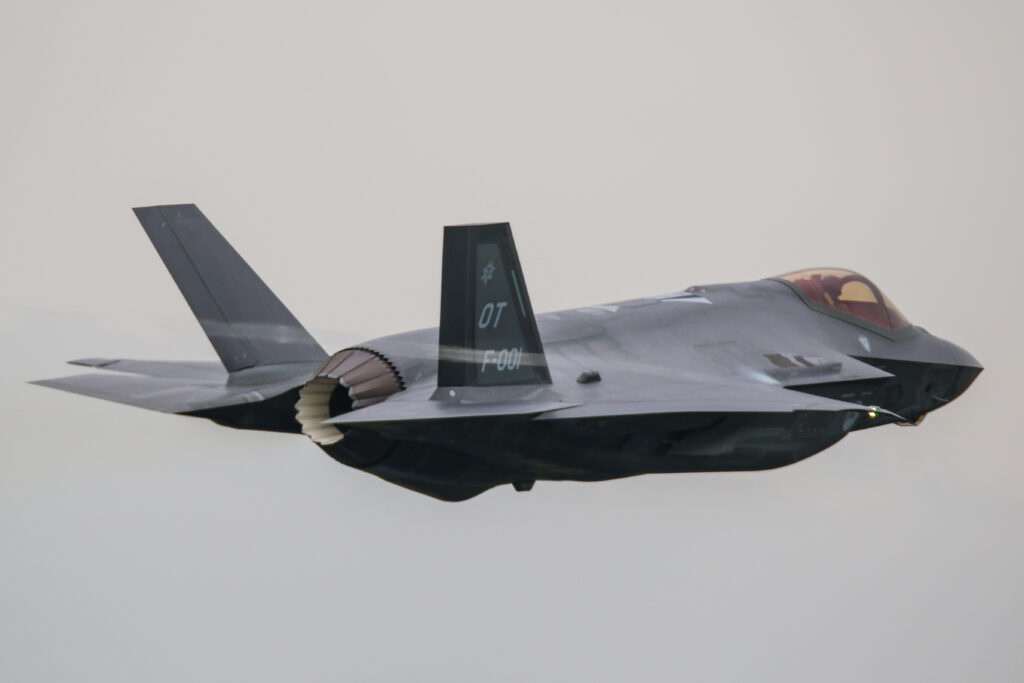 F-35 Lightning II v Leuwardeenu