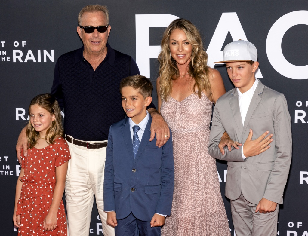 Kevin Costner a mladší děti - Foto: Depositphotos