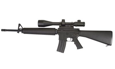 Puška M-16 se zaměřovačem - Foto: Depositphotos