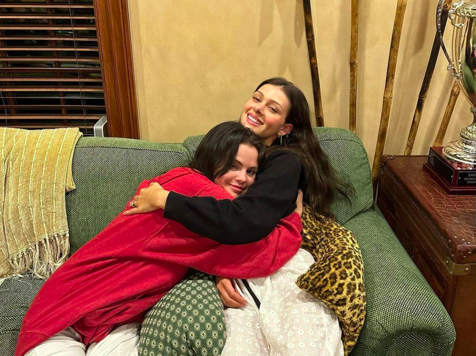 Selena Gomez a Nicola Peltz Beckham - Foto: Instagram