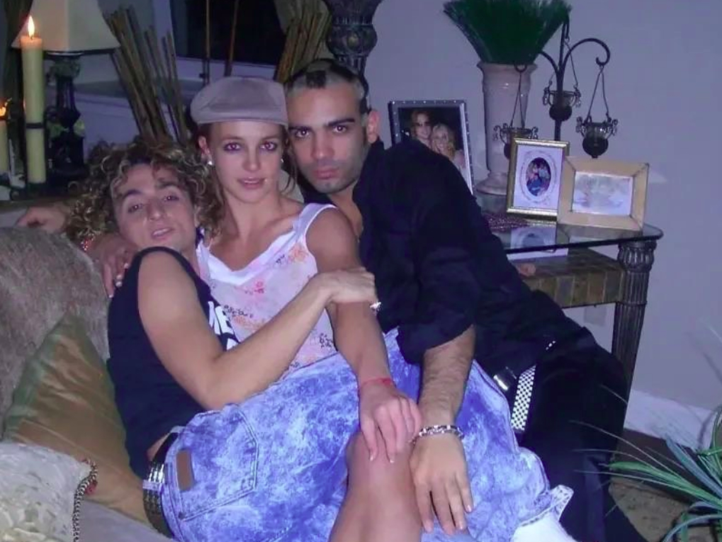 Britney Spears se svými tanečníky kdysi v New Yorku - Foto: Instagram