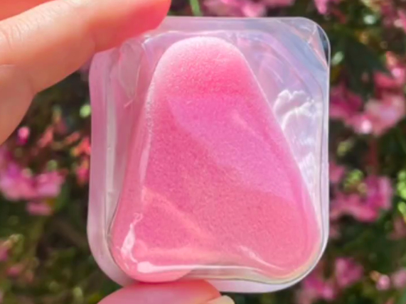 Menstruační houba - Foto: Instagram