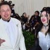Elon Musk a Grimes - Foto: Facebook