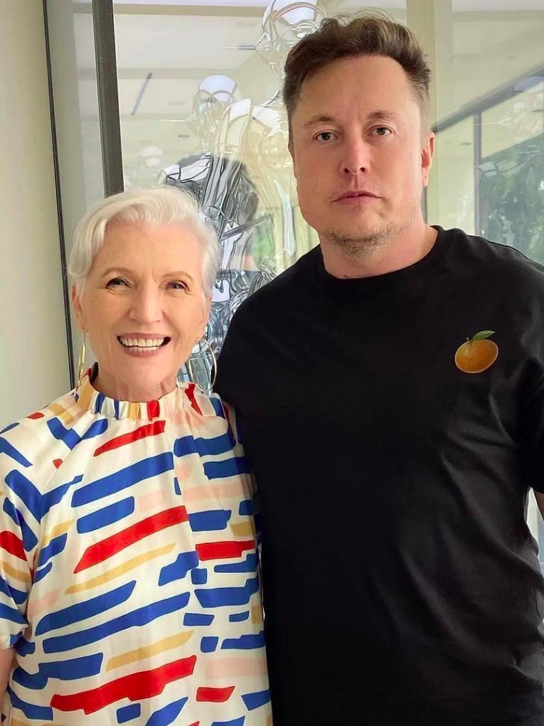 Elon Musk se svojí maminkou - Foto: Instagram