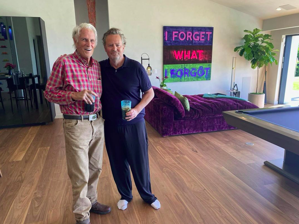 Matthew Perry se svým otcem Johnem - Foto: Instagram