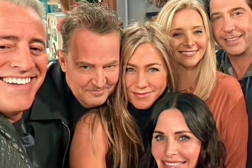 Jennifer Aniston, Courteney Cox, Lisa Kudrow, Matt LeBlanc, David Schwimmer, Matthew Perry - Foto: Facebook