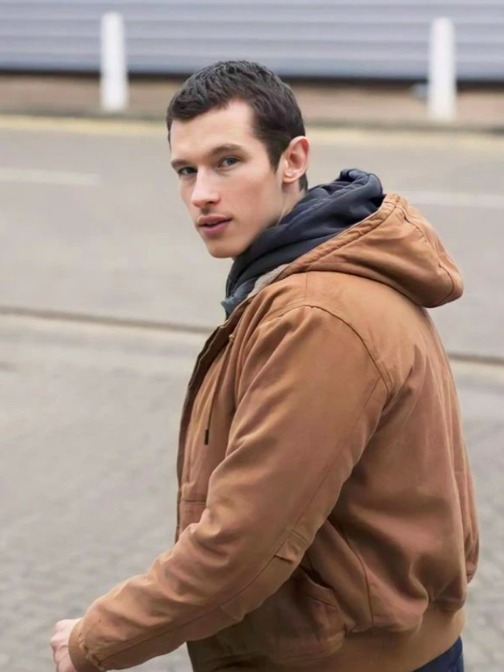 Callum Turner - Zdroj: Instagram