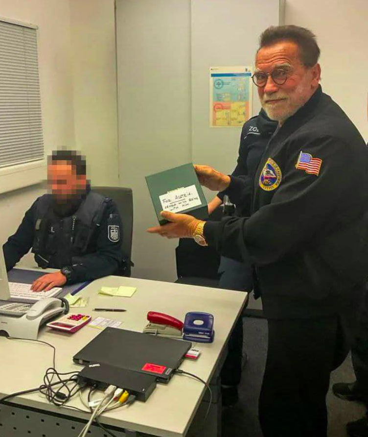 Arnold Schwarzenegger po zadržení - Zdroj: Facebook