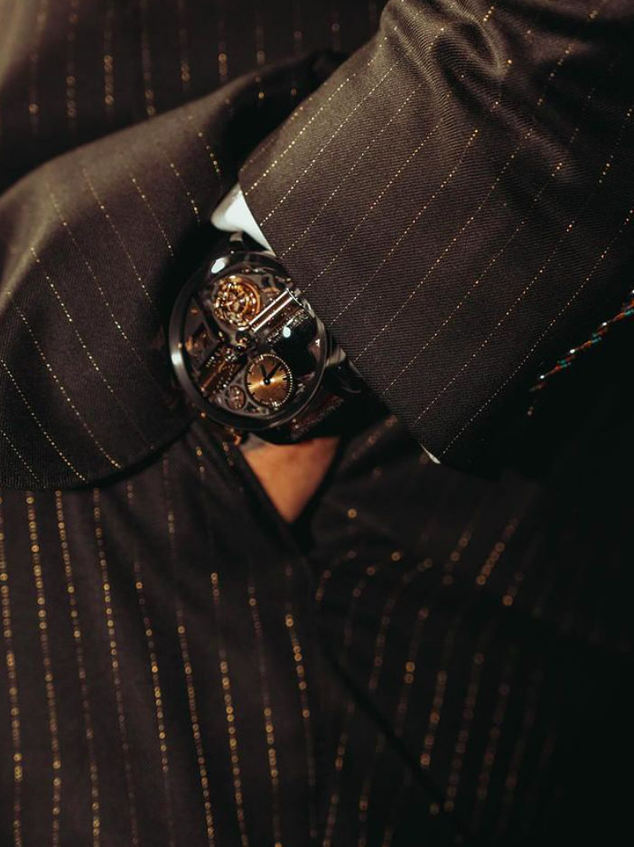 Hodinky s motivem Kmotra od Jacob & Co - zdroj: instagram