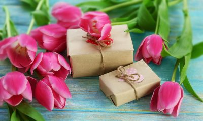 Tulipány a dárek / Foto: Depositphotos