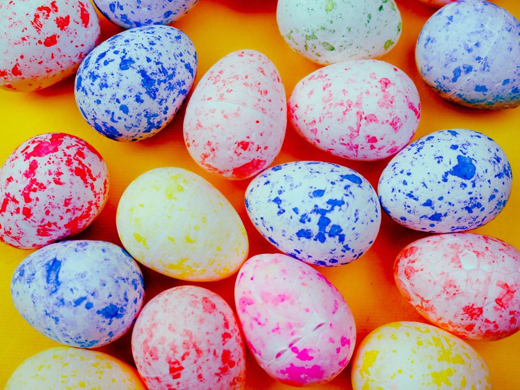 Barevné velikonoční vajíčka / Foto: Depositphotos