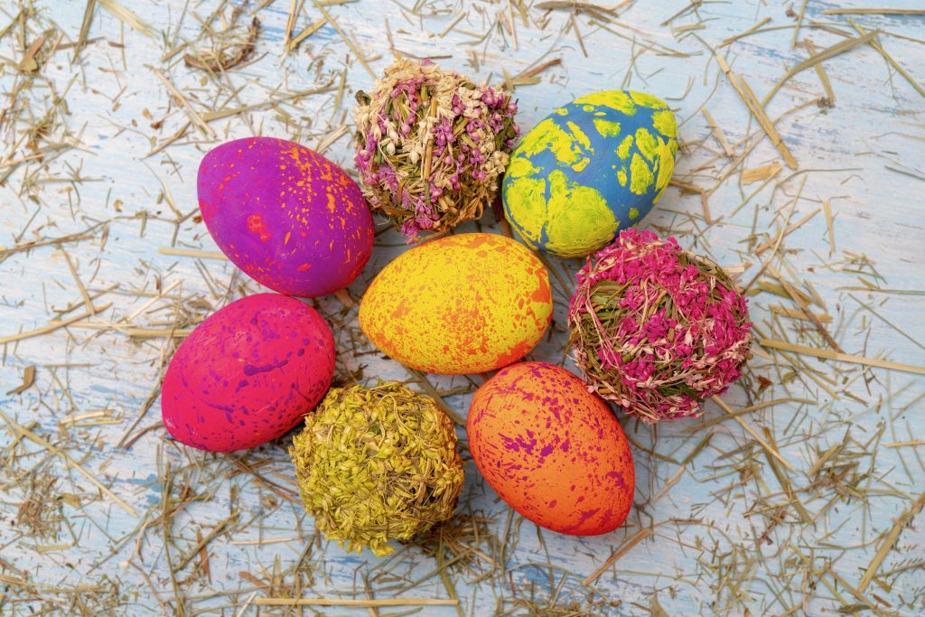 Zdobení velikonočních vajec / Foto: Depositphotos